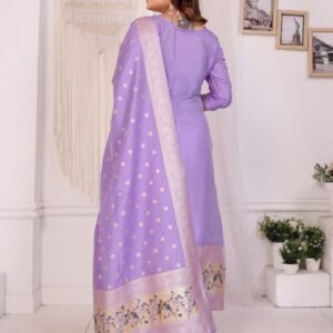 Saloni Pure Banarasi Silk Zari Saree with Rich Pallu & Heavy Border - Image 3