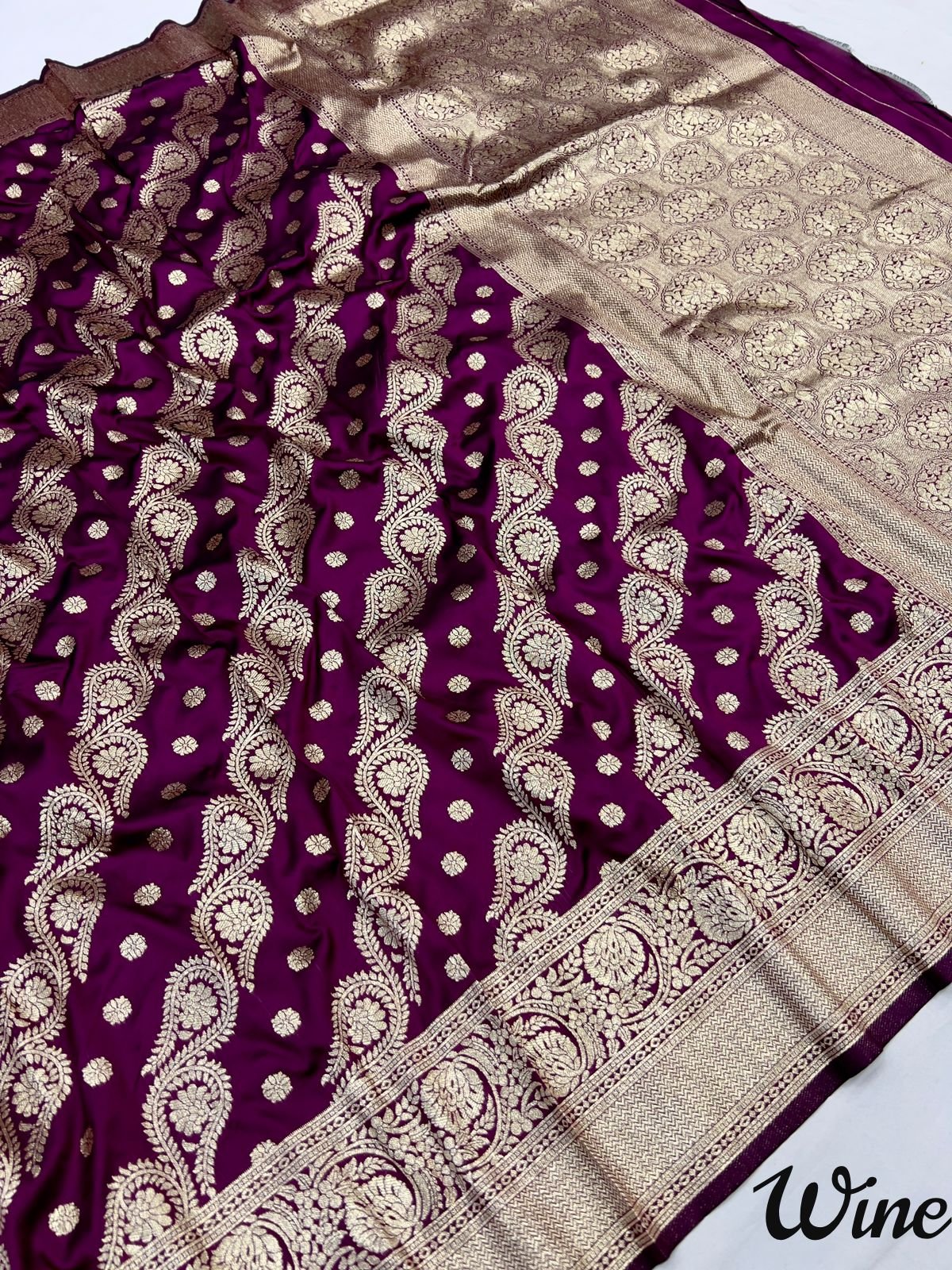 Auspicious Banarasi Silk Saree - Image 4