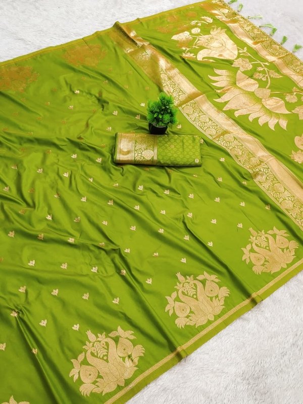 Kiger Swan Zari Banarasi Silk Saree