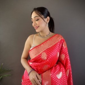 Festive Zari Banarasi Silk Saree - Image 5