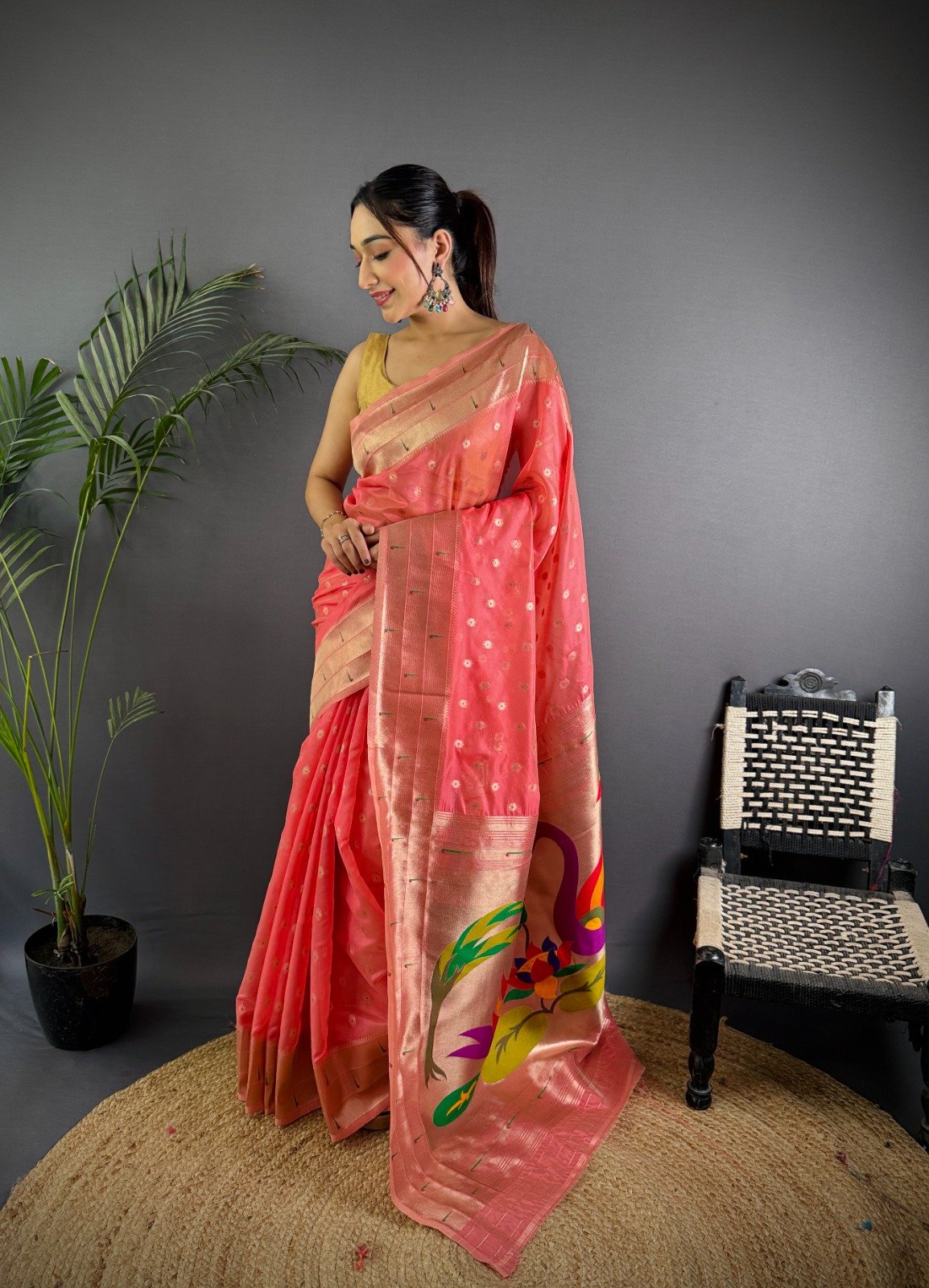 Mina Butti Paithani Tissue Silk Saree - Image 5
