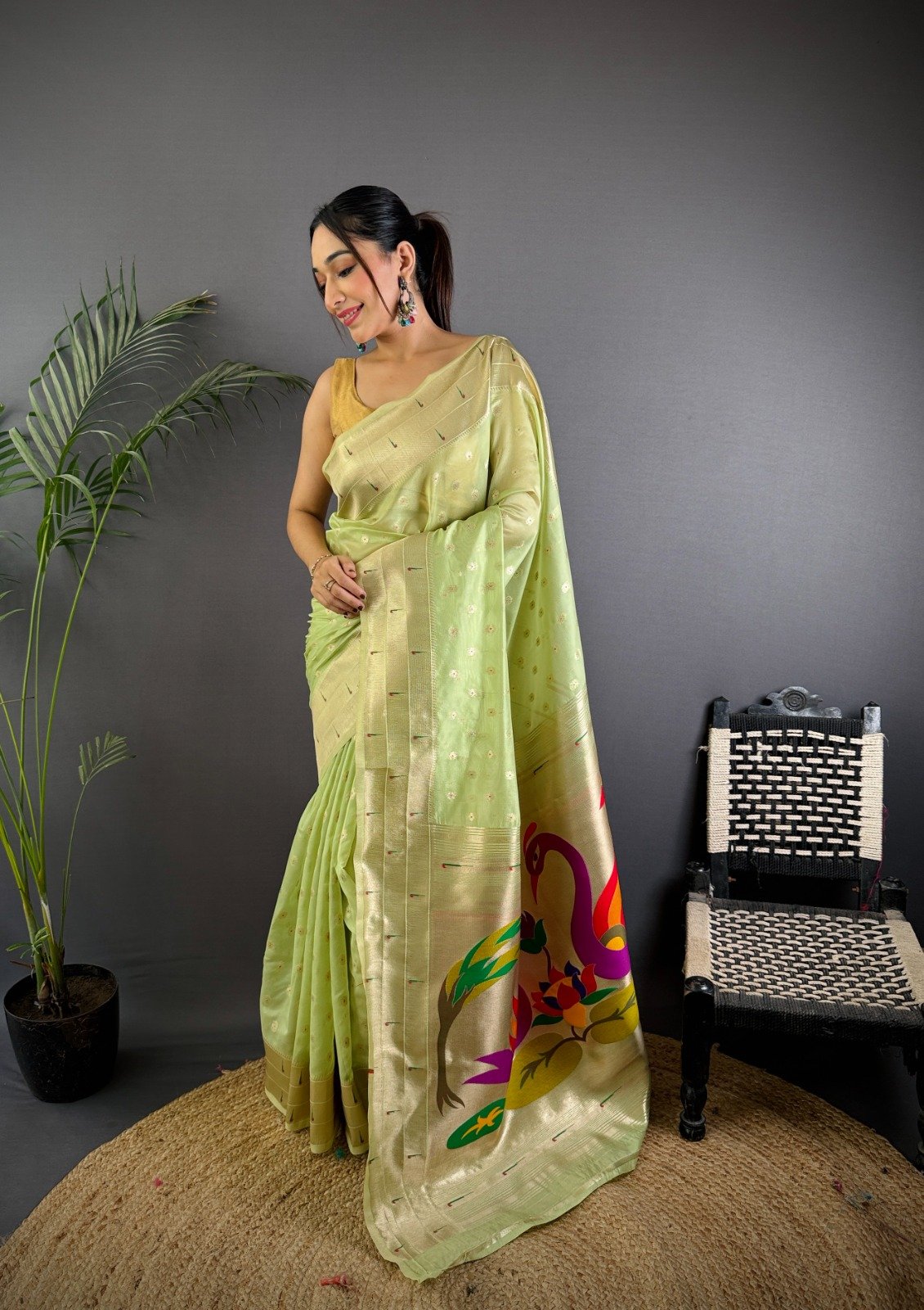 Mina Butti Paithani Tissue Silk Saree - Image 4