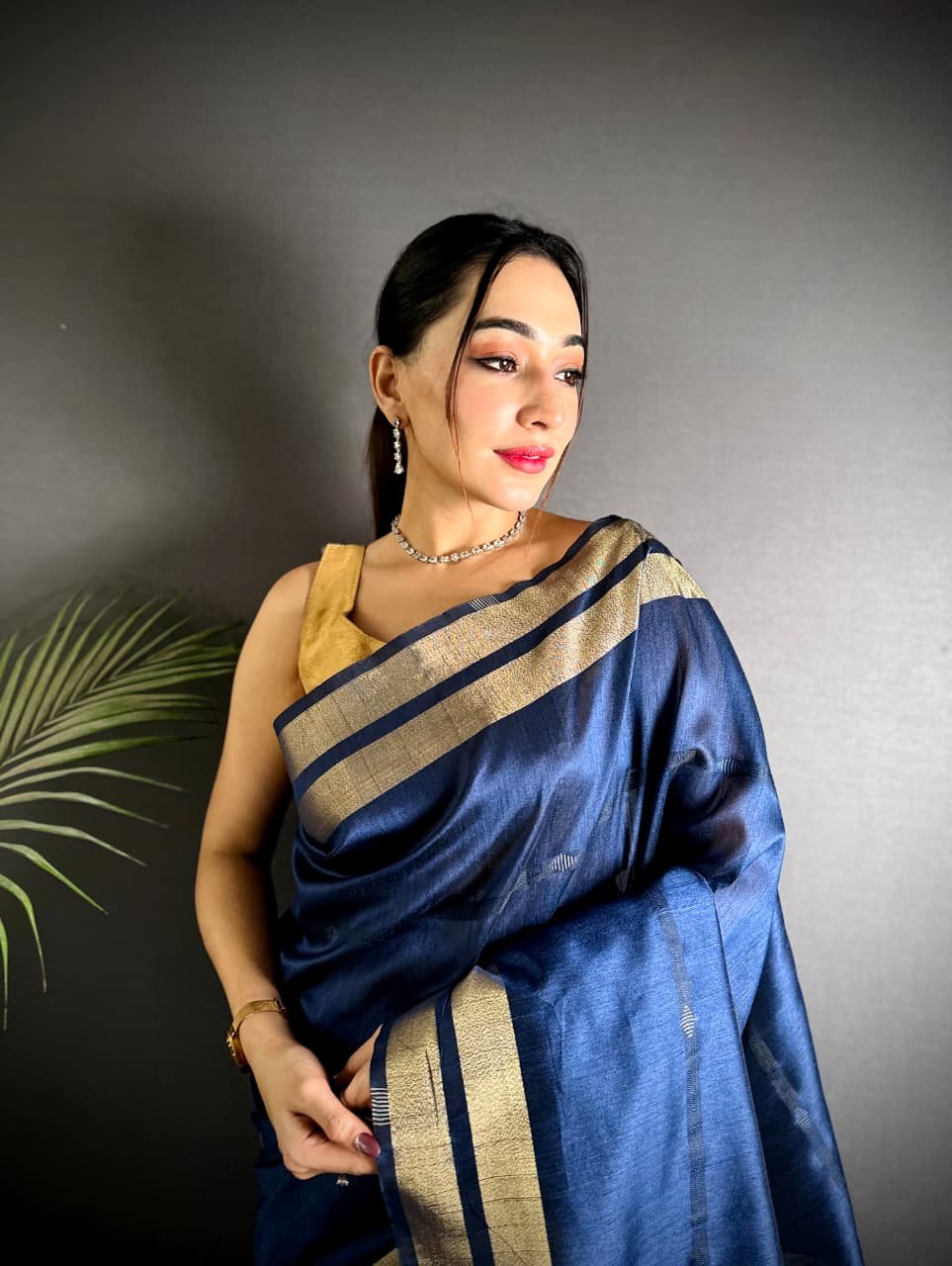 Royal Raw Silk Weaving Saree - Image 3