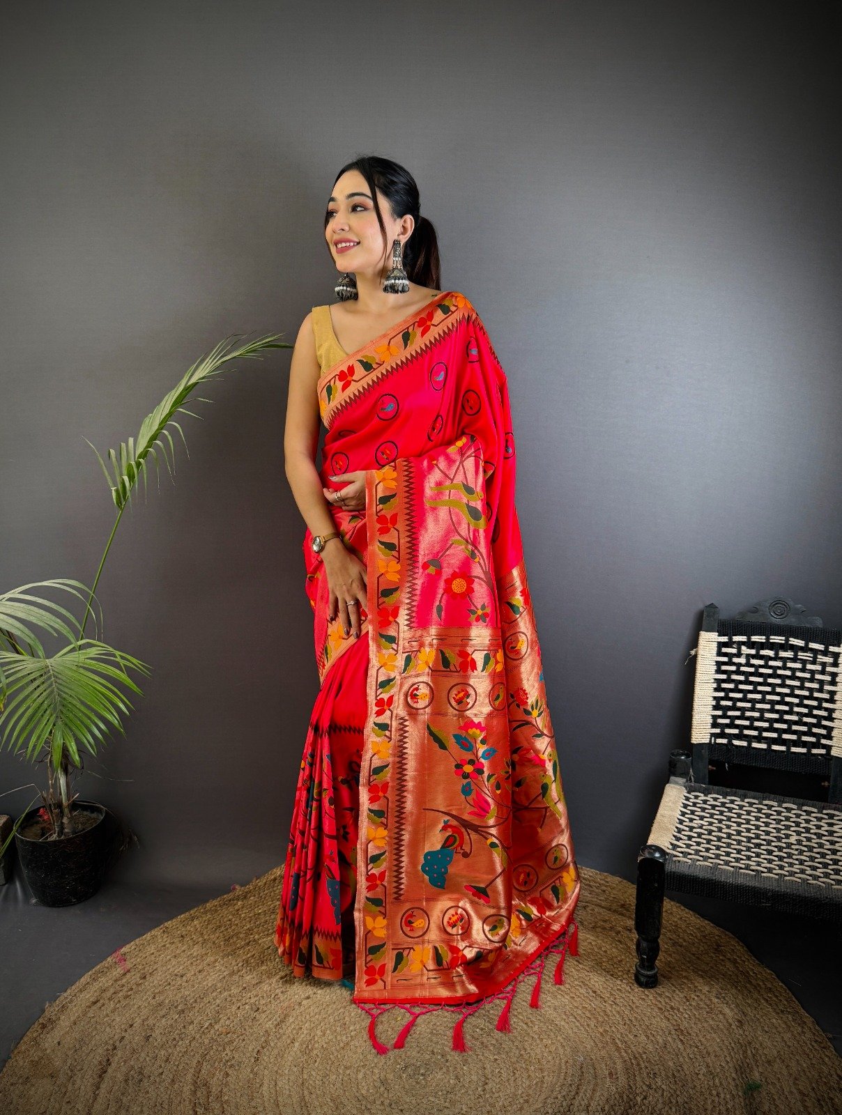 Meenakari Paithani Silk Saree - Image 4