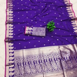 Avinya Gold Zari Banarasi Silk Saree - Image 9
