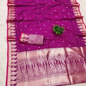 Avinya Gold Zari Banarasi Silk Saree - Image 7