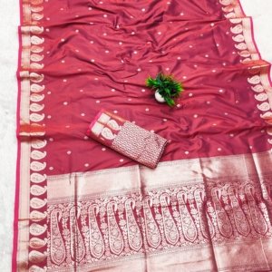 Avinya Gold Zari Banarasi Silk Saree - Image 8