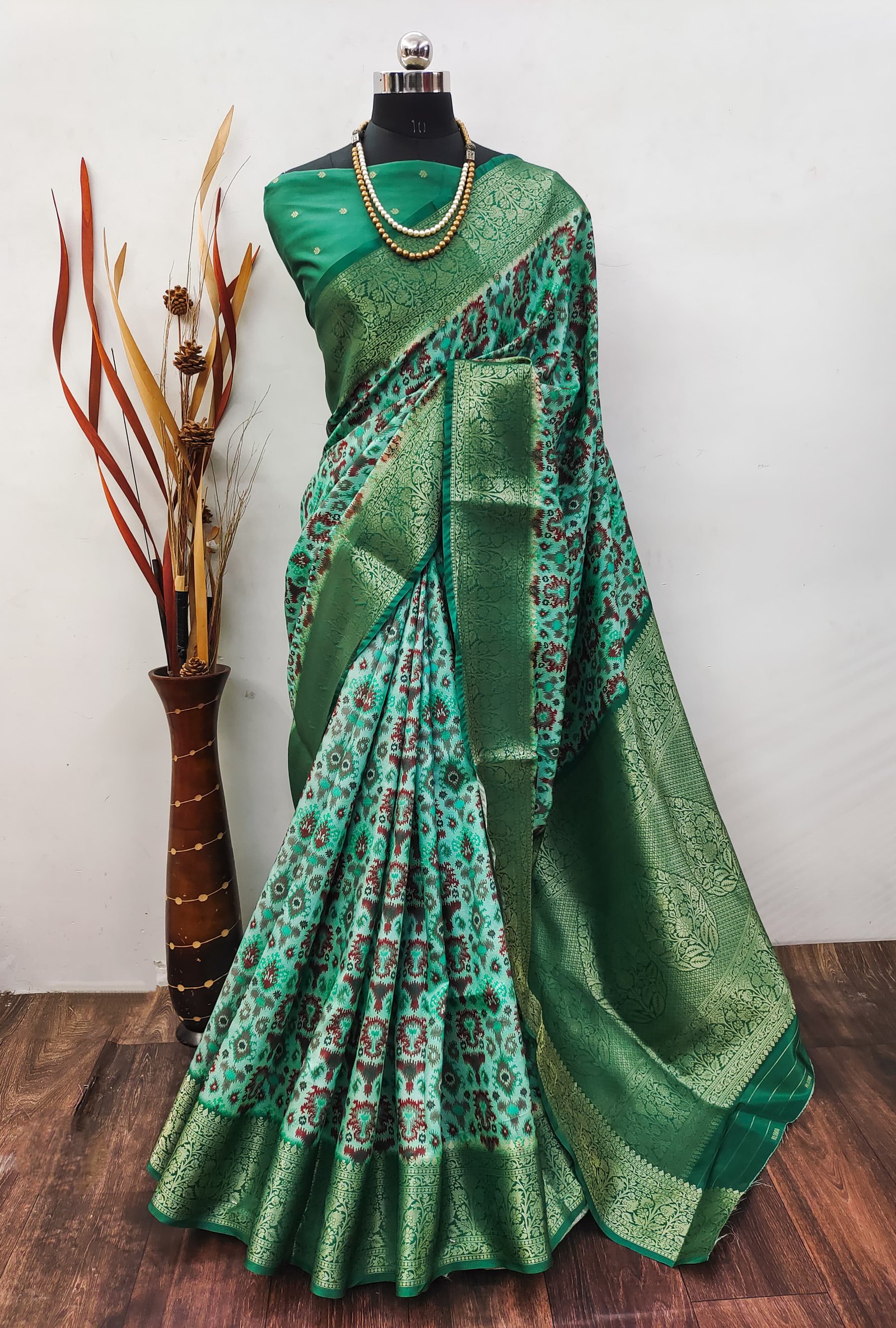 Digital Elegance Lichi Silk Saree - Image 7