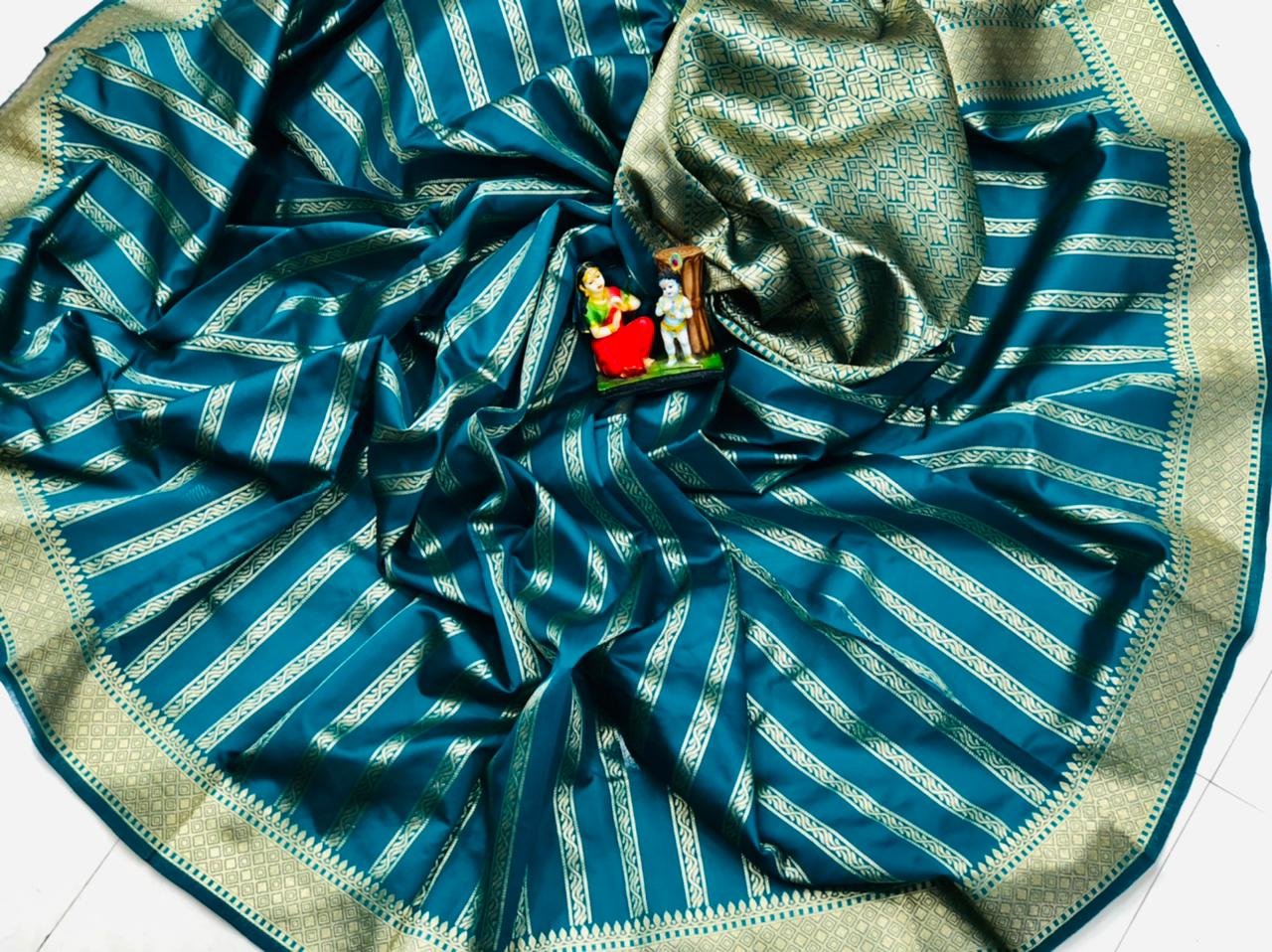 Meenakari Zari Banarasi Silk Saree - Image 1