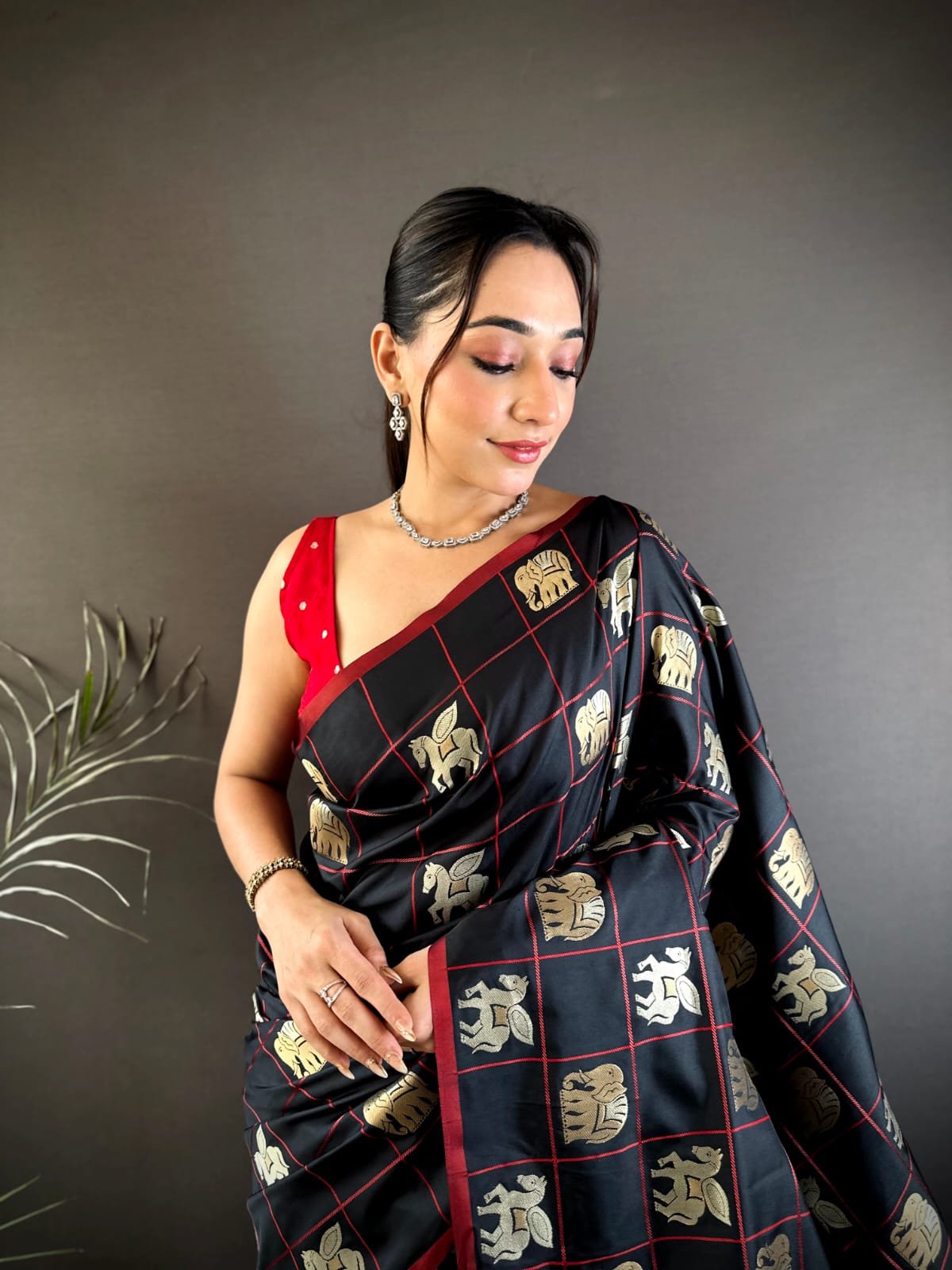 Dual Zari Soft Silk Saree - Image 2