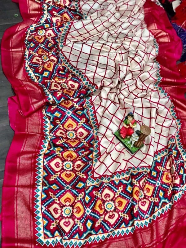 Elegant Foil Print Fancy Saree