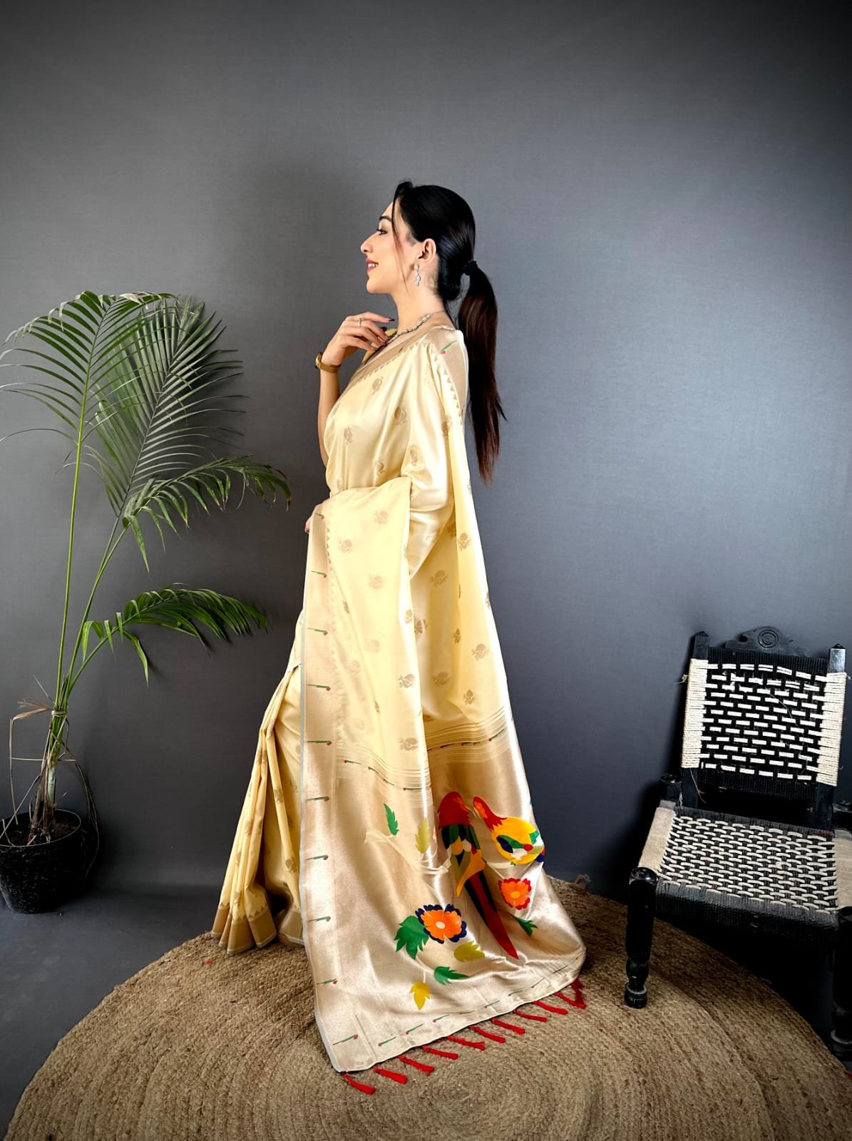 Royal Jalar Kanchipuram Silk Saree - Image 4