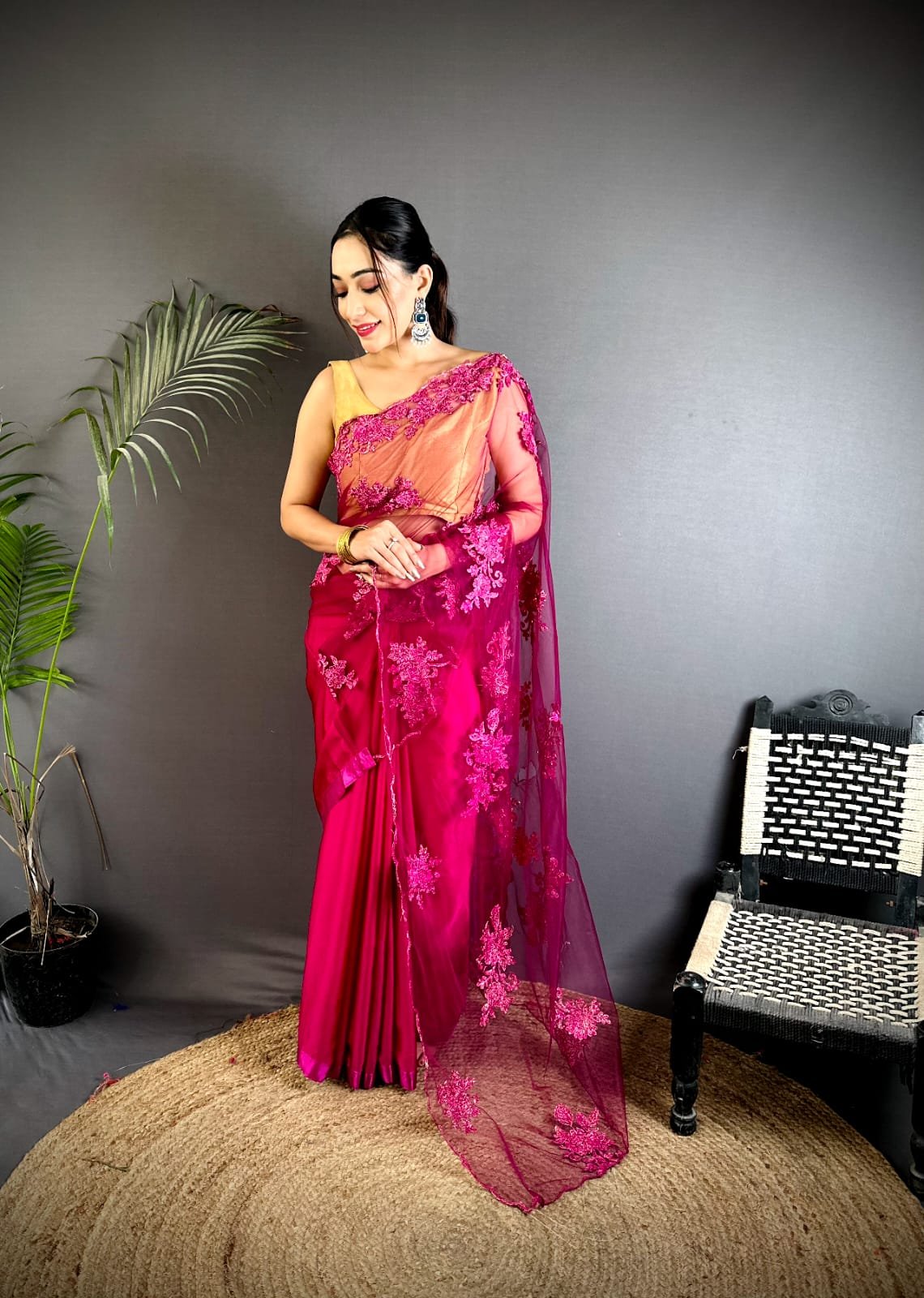 Velvet Glow Georgette Saree - Image 9