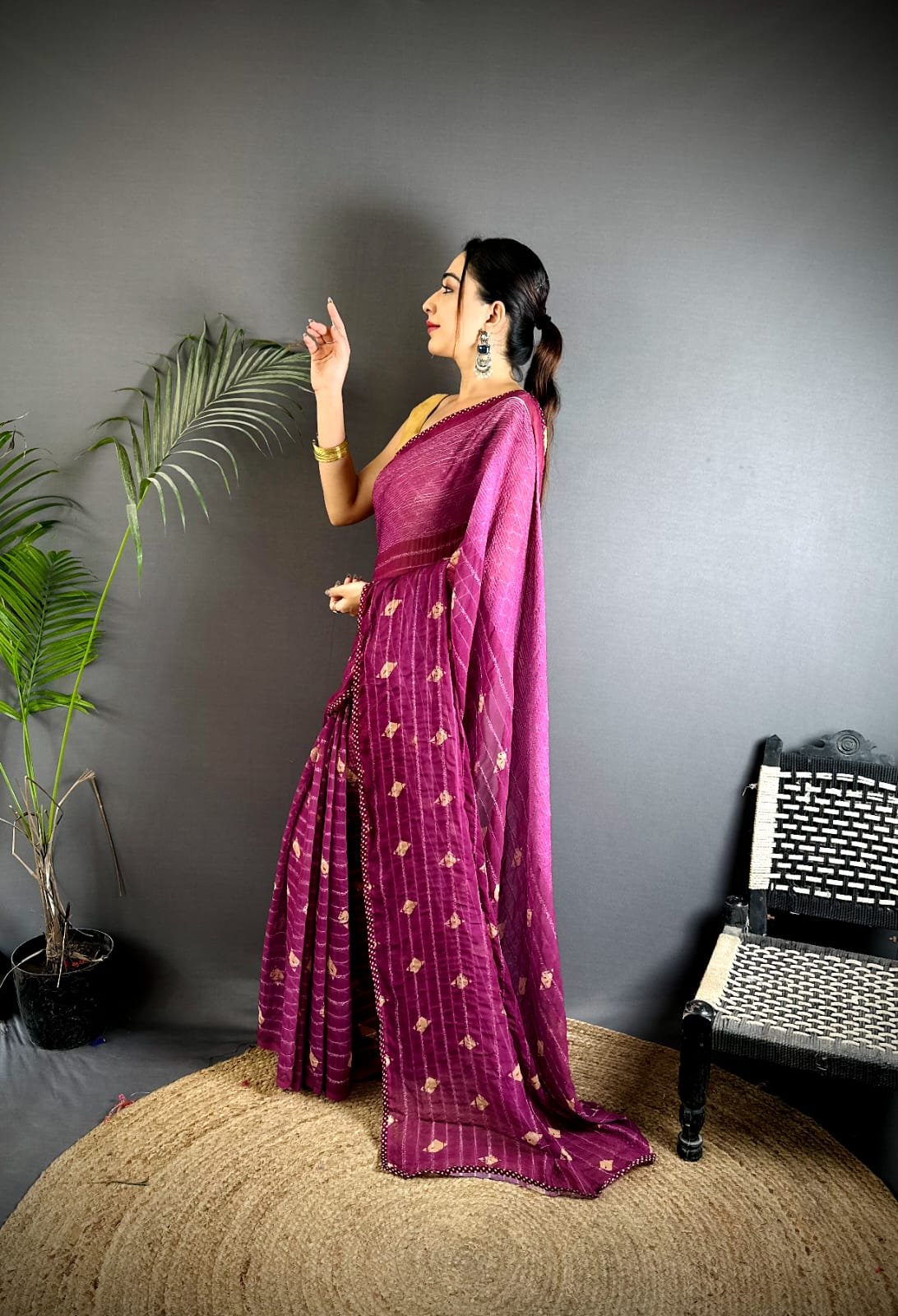 Velvet Glow Georgette Saree - Image 5