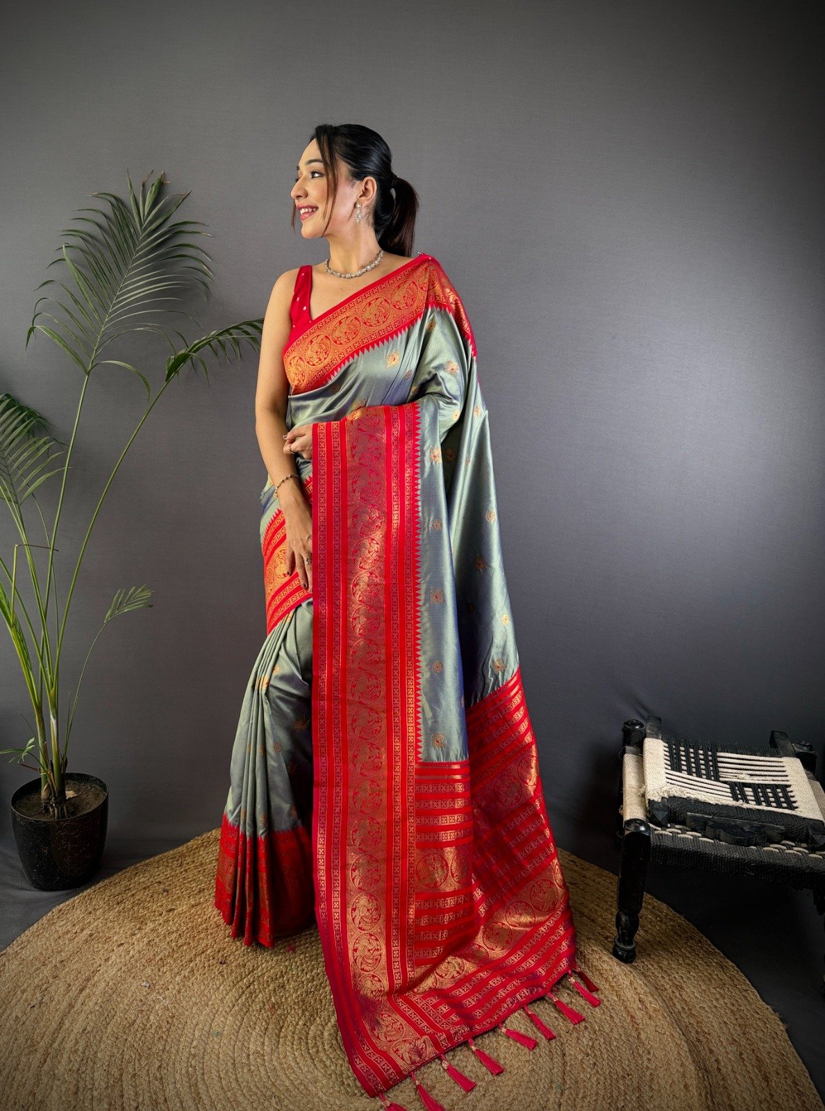 Two-Tone Narayan Soft Silk Saree - Image 7