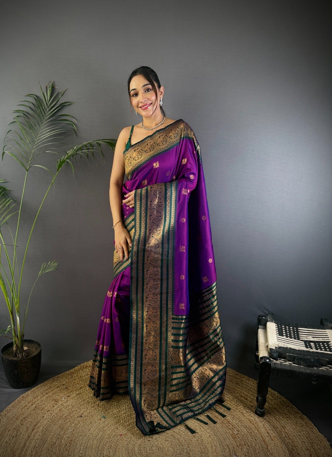 Two-Tone Narayan Soft Silk Saree - Image 1