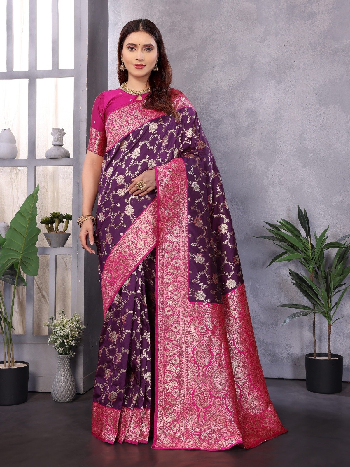 Zari Banarasi Silk Saree - Image 5