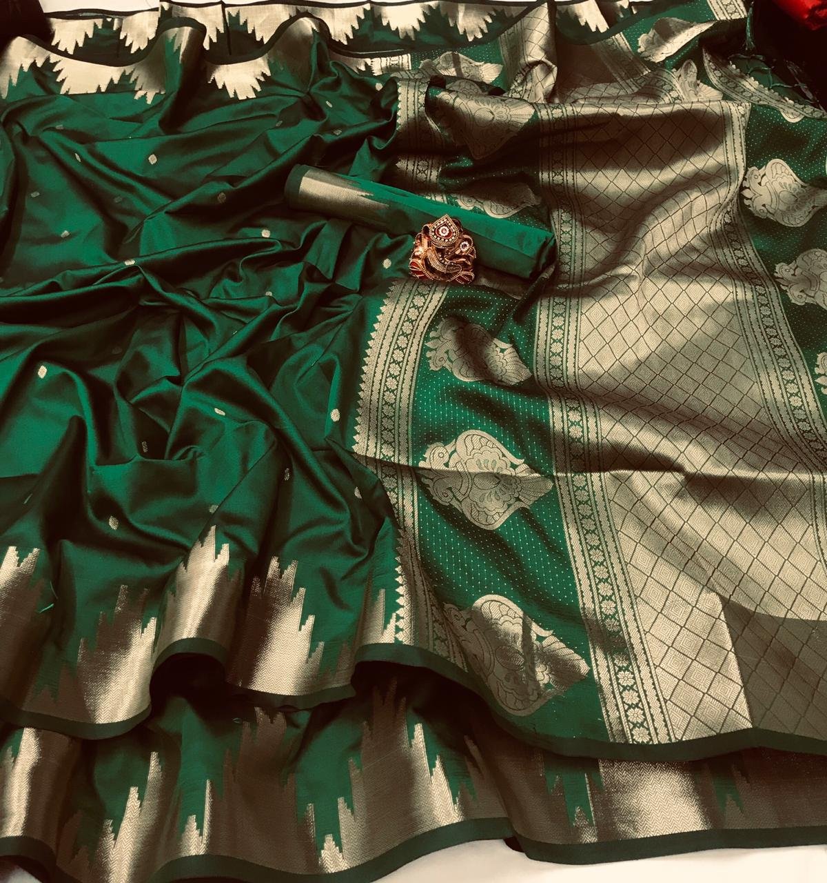 Golden Grace Lichi Silk Saree - Image 3