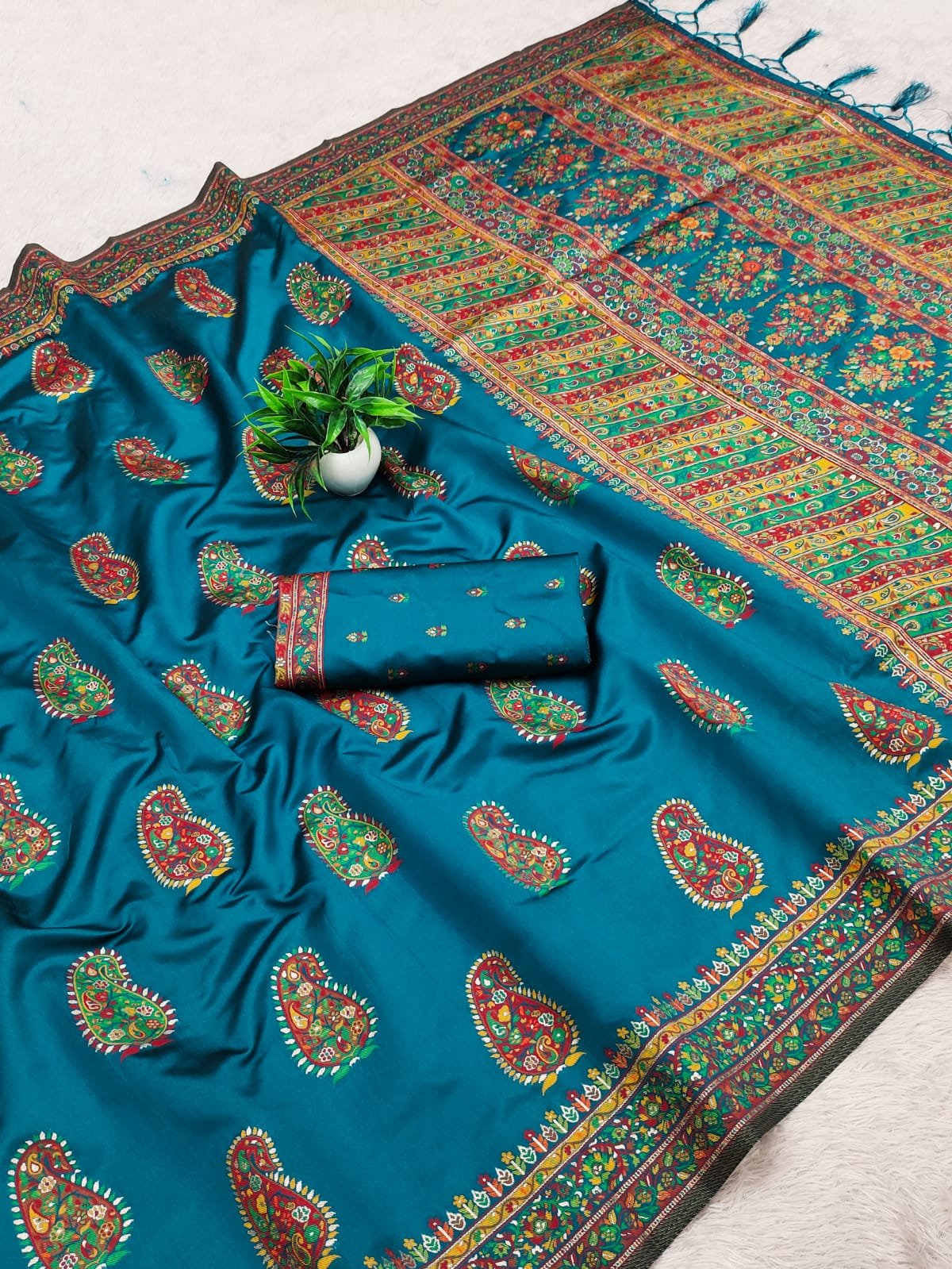 Royal Meena Pashmina Silk Saree - Image 2