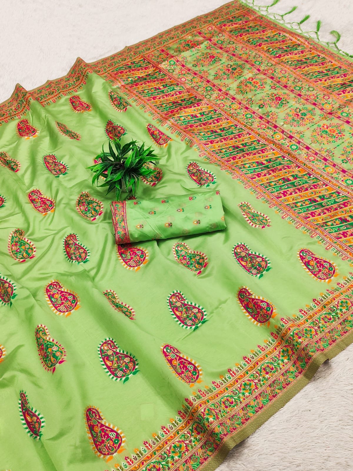 Royal Meena Pashmina Silk Saree - Image 8