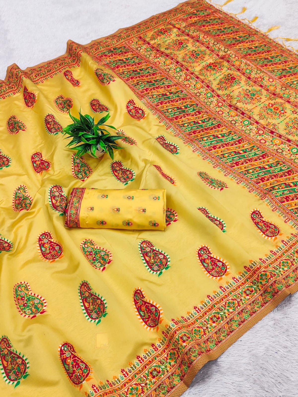 Royal Meena Pashmina Silk Saree - Image 12