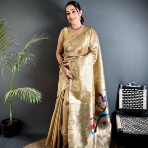 Royal Parrot Pallu Kanchivaram Paithani Saree - Image 3