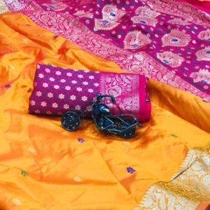 Evergreen Meenakari Banarasi Silk Saree - Image 7