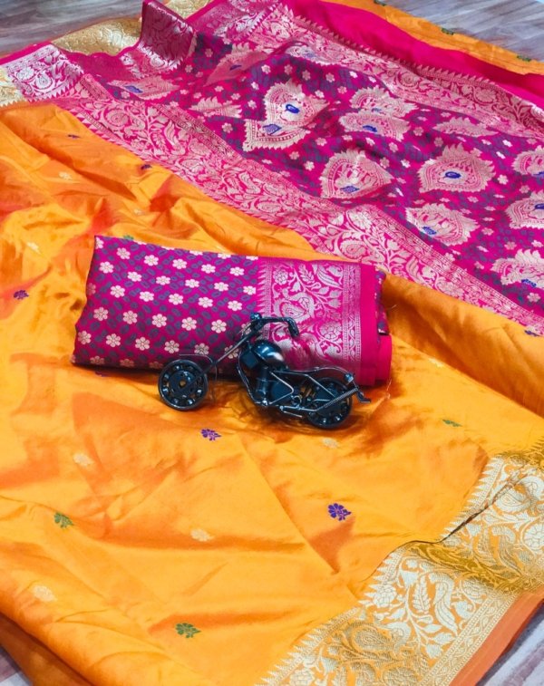 Evergreen Meenakari Banarasi Silk Saree