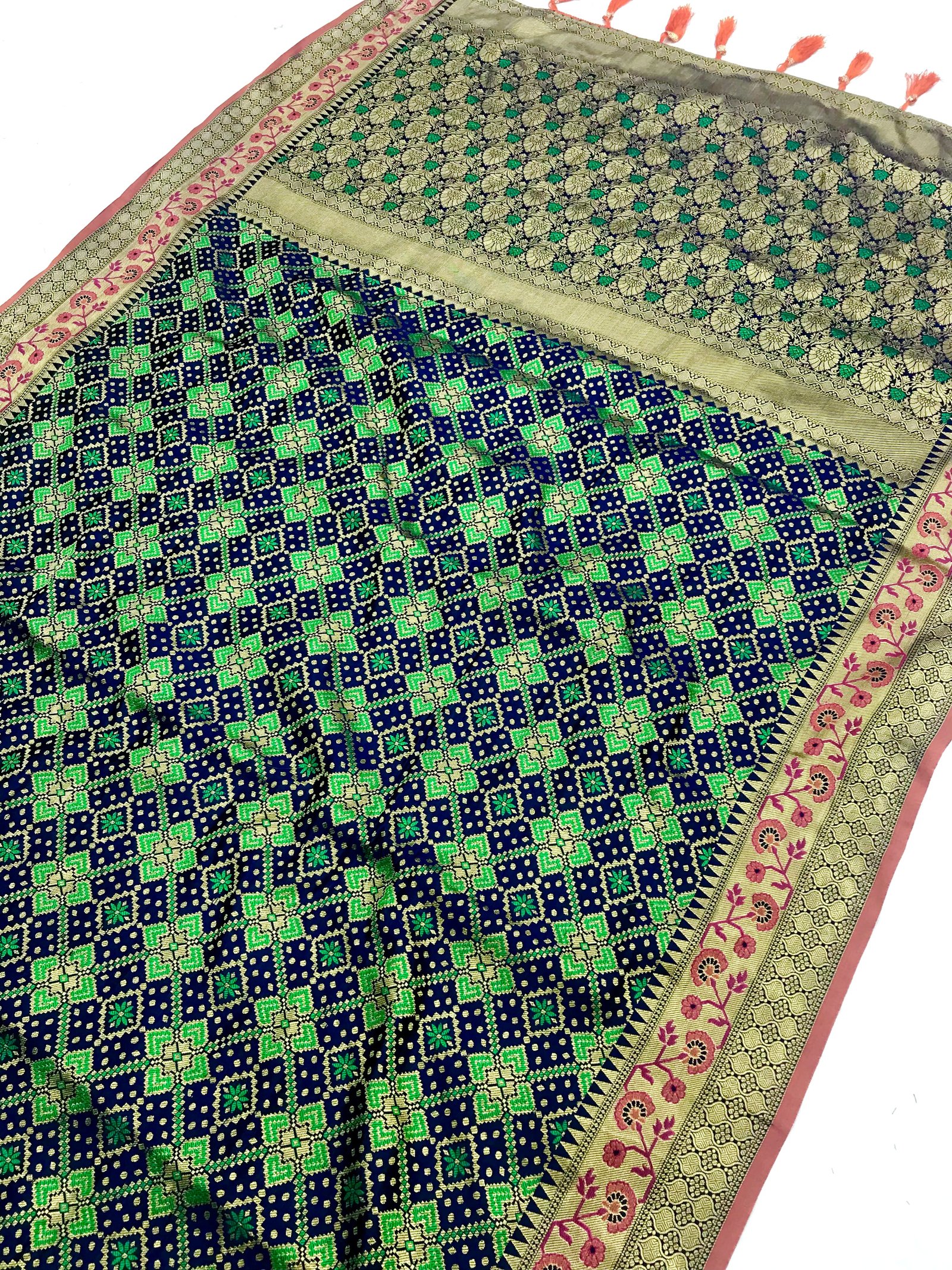 Meena Zari Patola Banarasi Silk Saree - Image 2