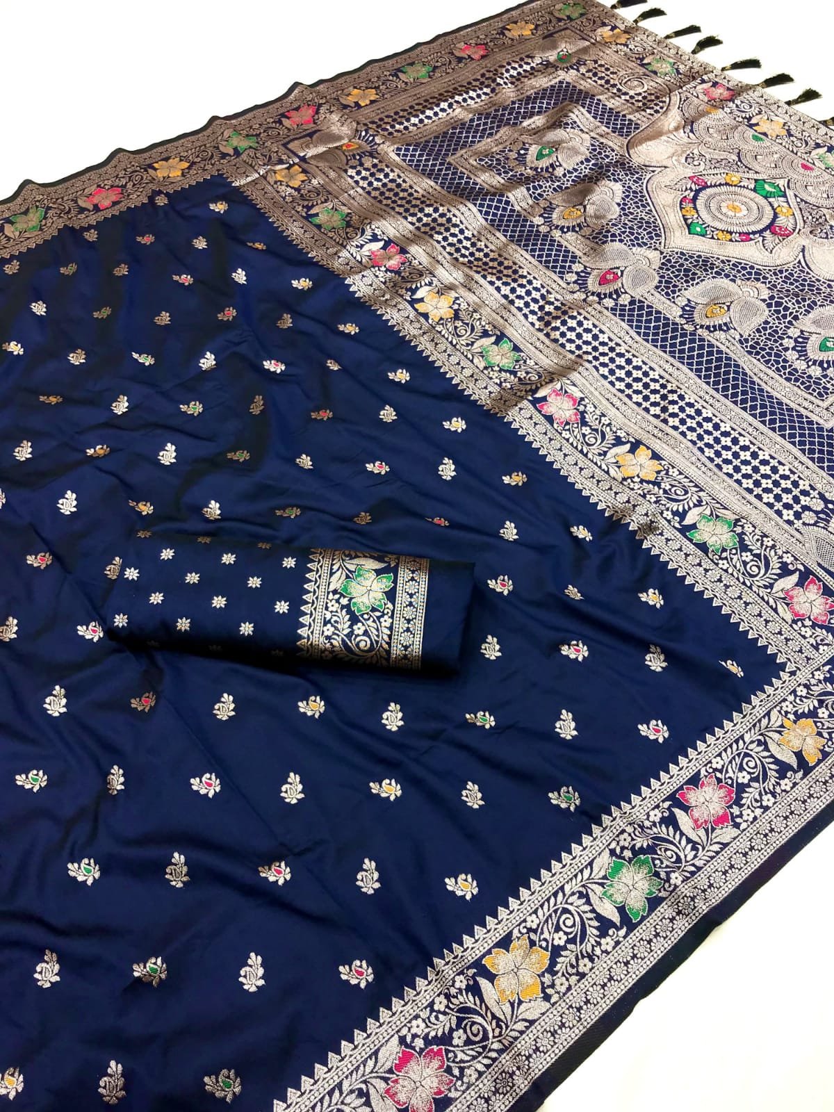 Royal Gold Zari Kanjivaram Silk Saree - Image 7