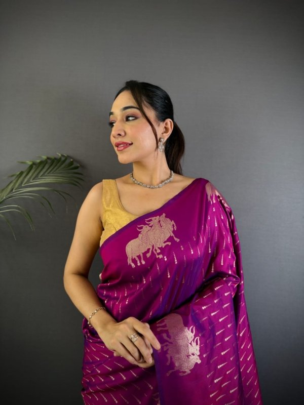 Elegant Weave Lichi Silk Saree