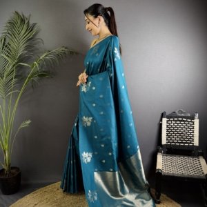 Floral Weave Lichi Silk Saree - Image 13
