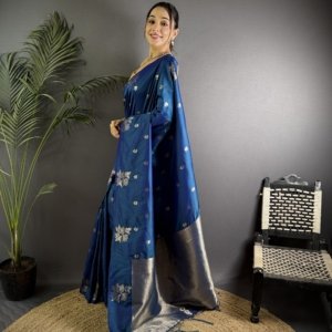 Floral Weave Lichi Silk Saree - Image 12