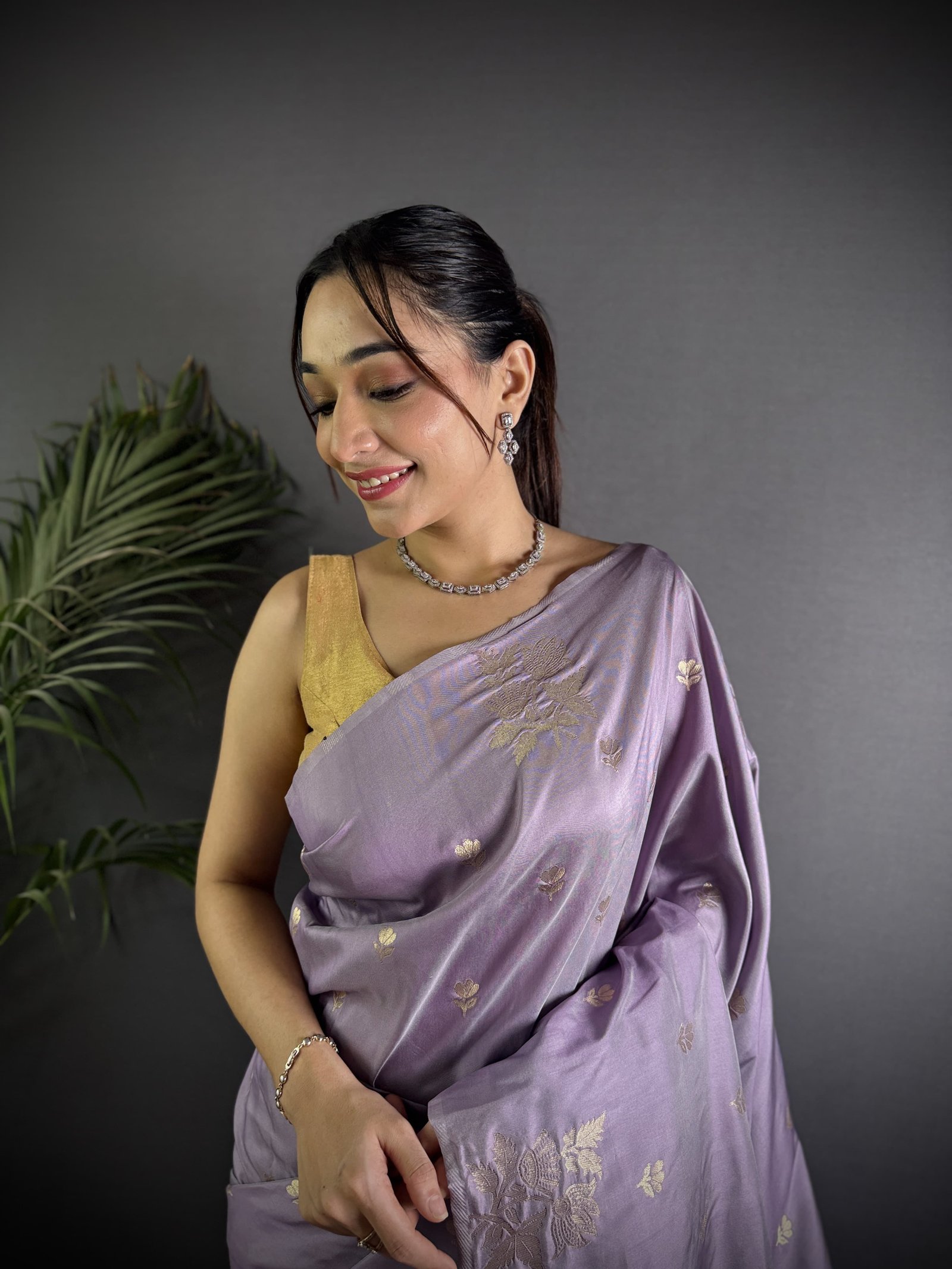 Floral Weave Lichi Silk Saree - Image 4