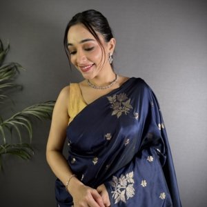 Elegant Weave Lichi Silk Saree