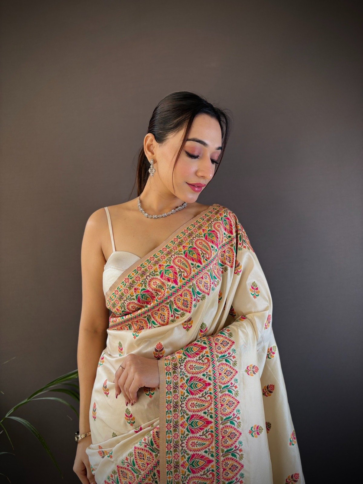 White Meena Pashmina Silk Saree - Image 3