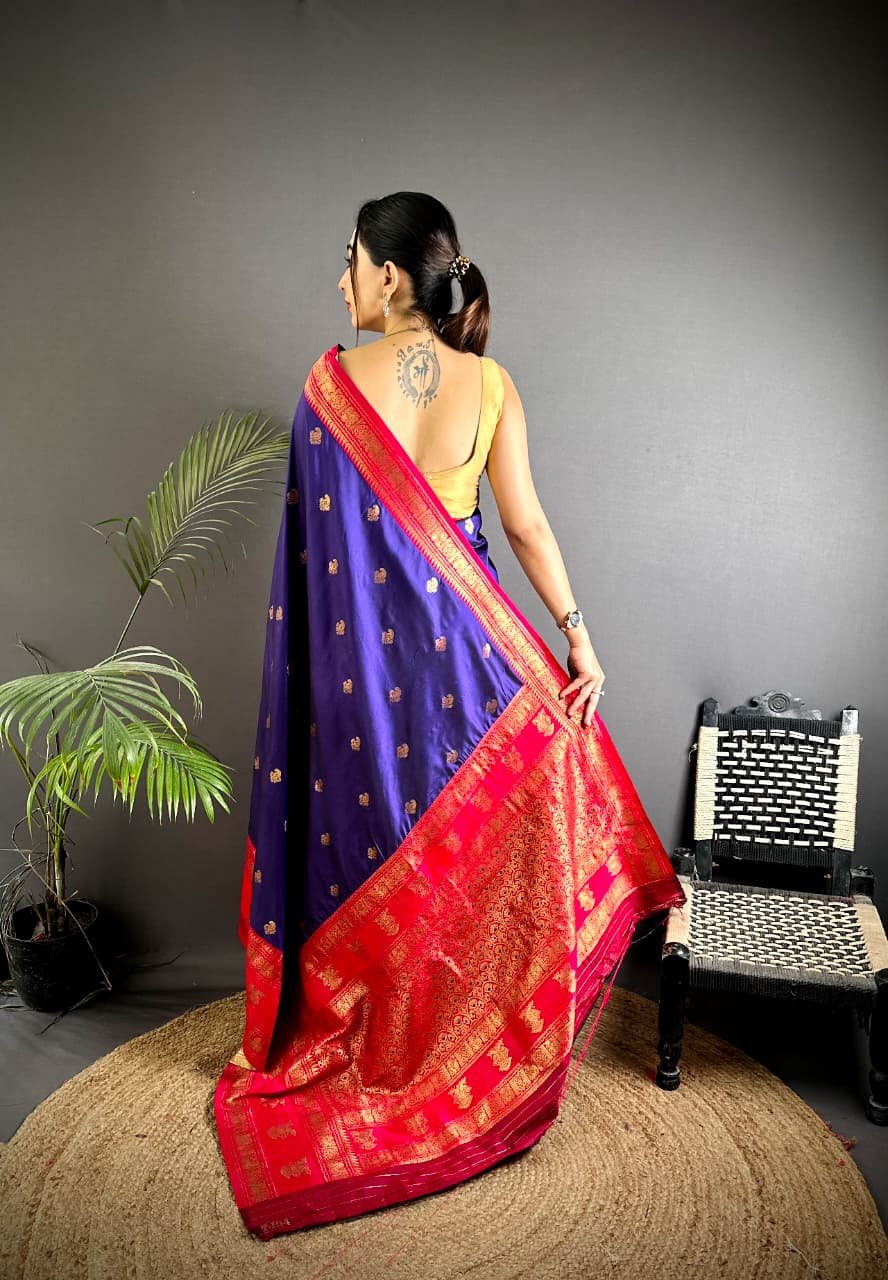 Dual Zari Banarasi Silk Saree - Image 2