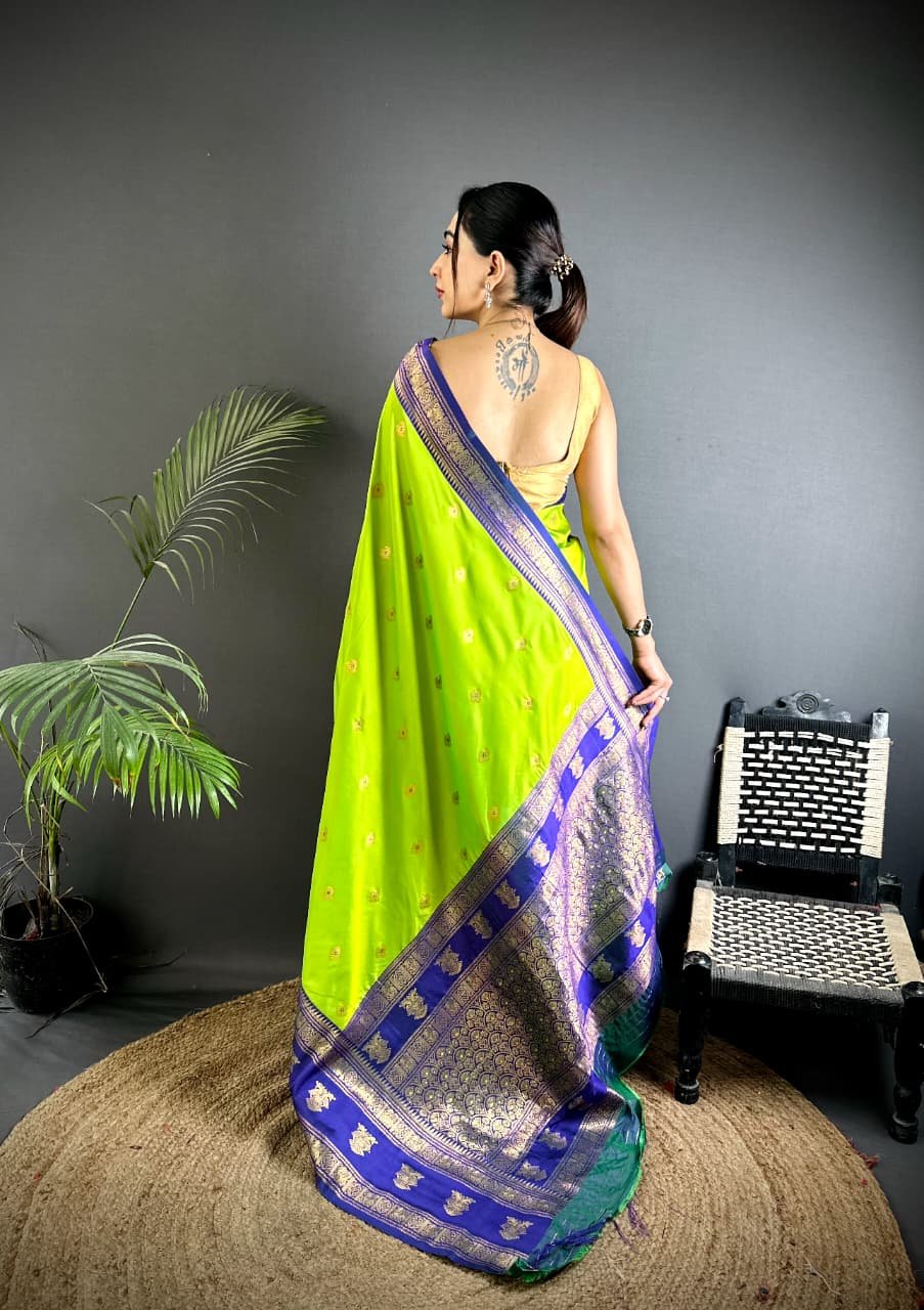Dual Zari Banarasi Silk Saree - Image 4