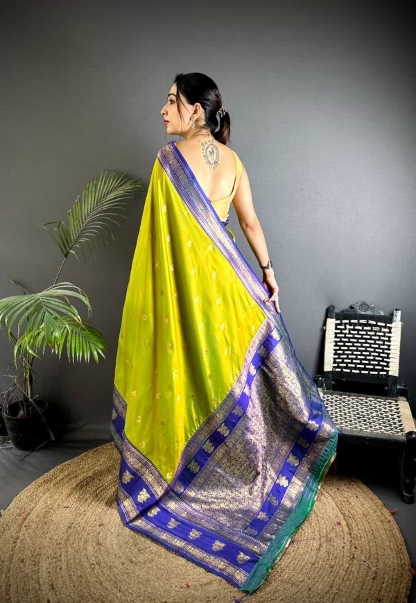 Dual Zari Banarasi Silk Saree