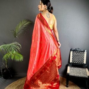 Dual Zari Banarasi Silk Saree - Image 5