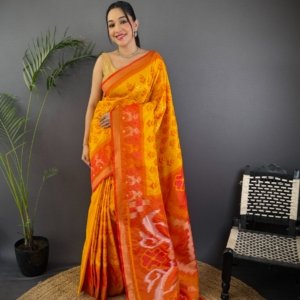 Target Ikkat Patola Soft Silk Saree - Image 11