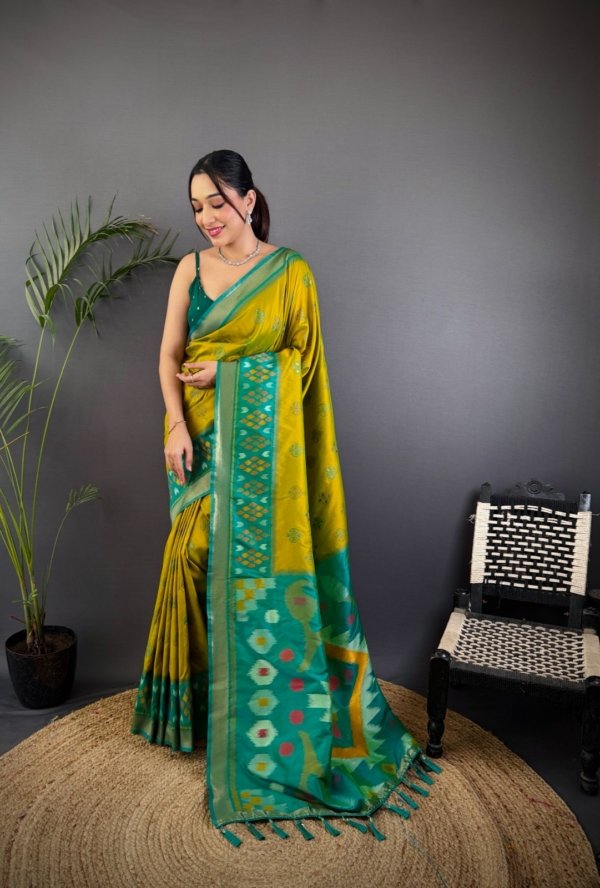 Target Ikkat Patola Soft Silk Saree