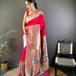 Six Lane Rosegold Banarasi Silk Saree - Image 4