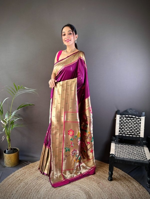 Six Lane Rosegold Banarasi Silk Saree