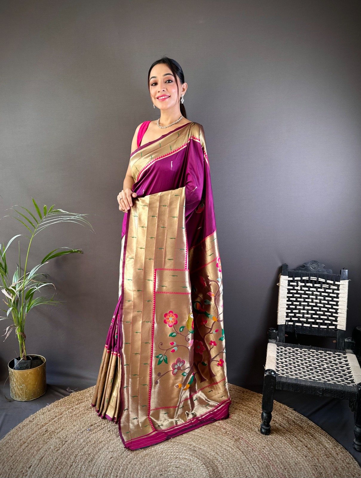 Six Lane Rosegold Banarasi Silk Saree - Image 2