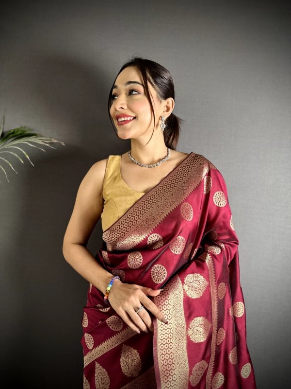 Bulbul Gold Zari Banarasi Silk Saree