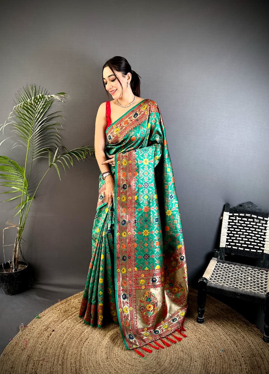 Royal Tassel Banarasi Silk Saree - Image 4