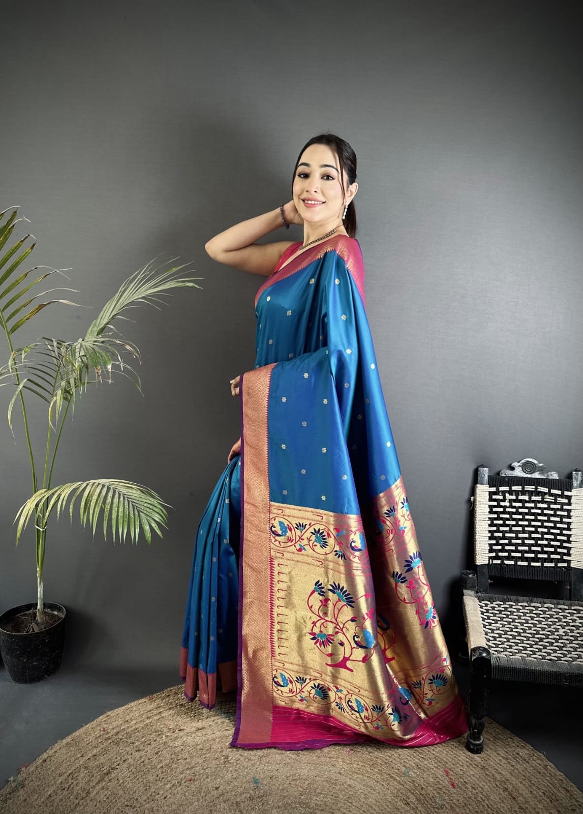 Royal Zari Paithani Lichi Silk Saree - Image 8