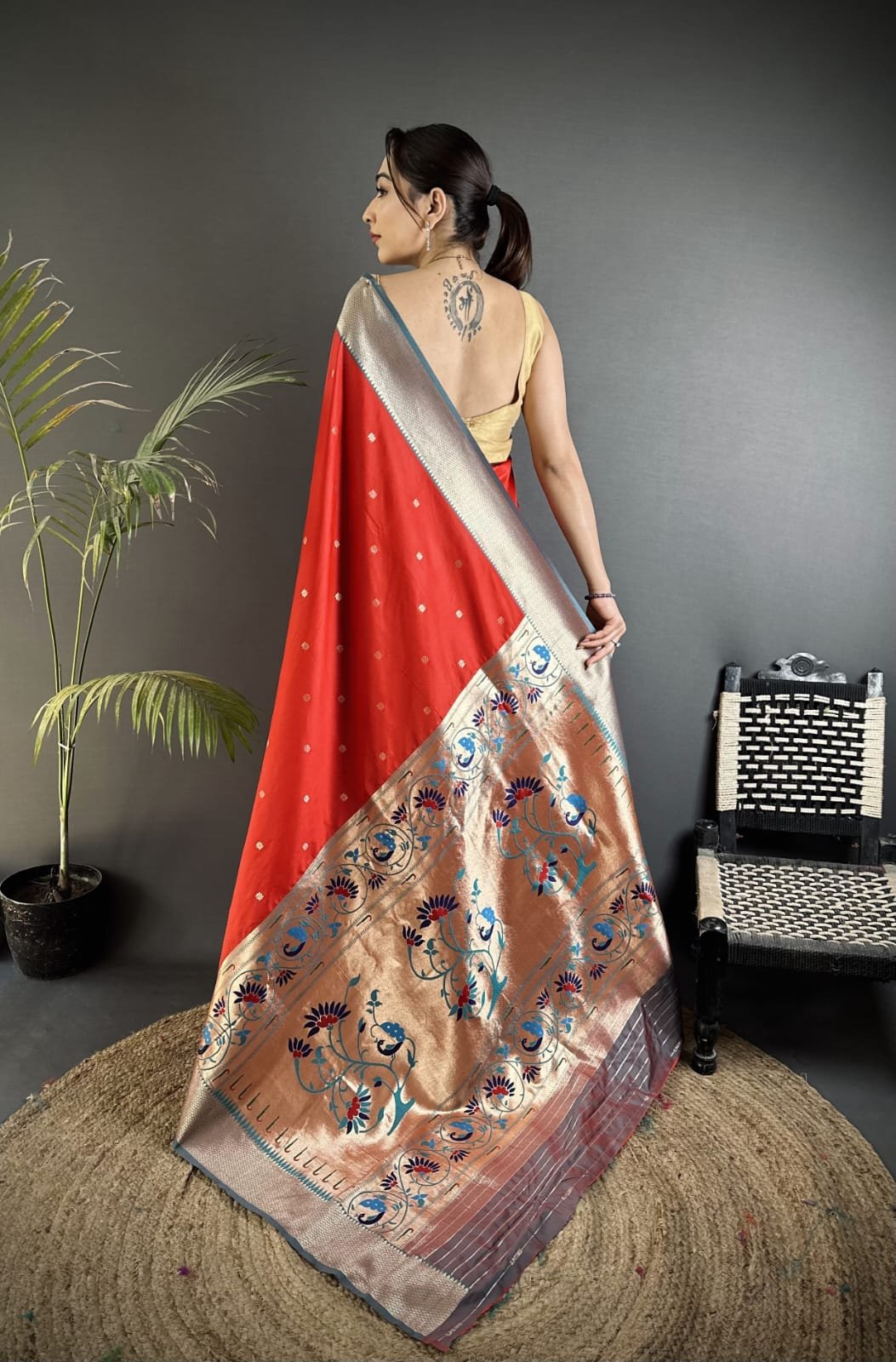Royal Zari Paithani Lichi Silk Saree - Image 7