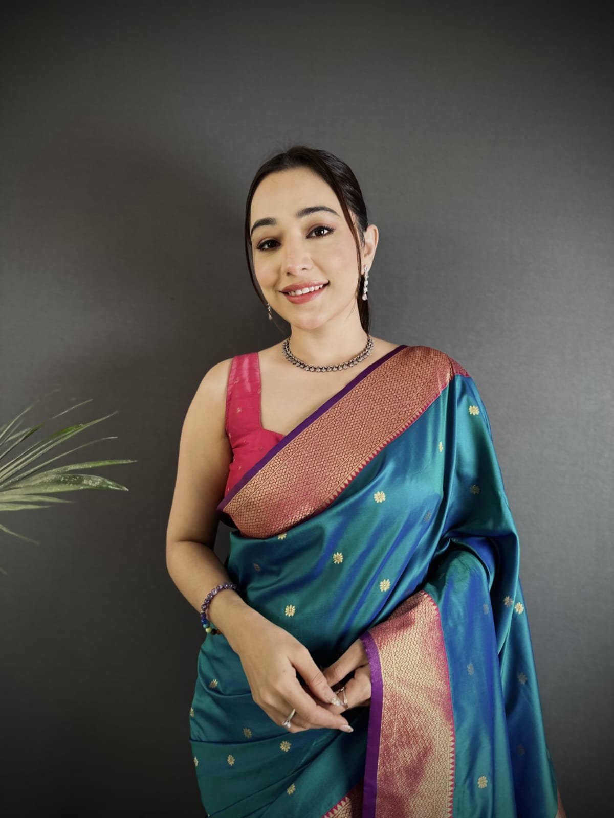Royal Zari Paithani Lichi Silk Saree - Image 3